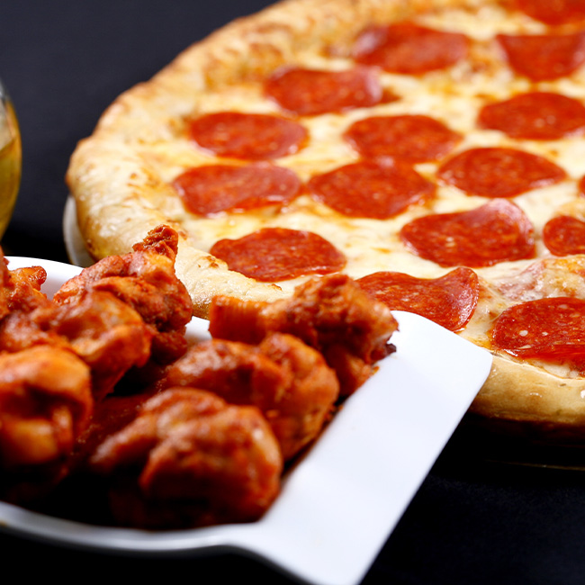 Pizza and wings Ledgeview Lanes in Fon du Lac bowling alley
